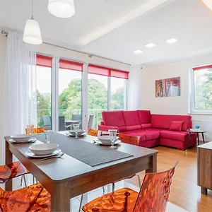 https://jantar-apartamenty-wyspa-solna-city-center.kolobrzeghotels.com